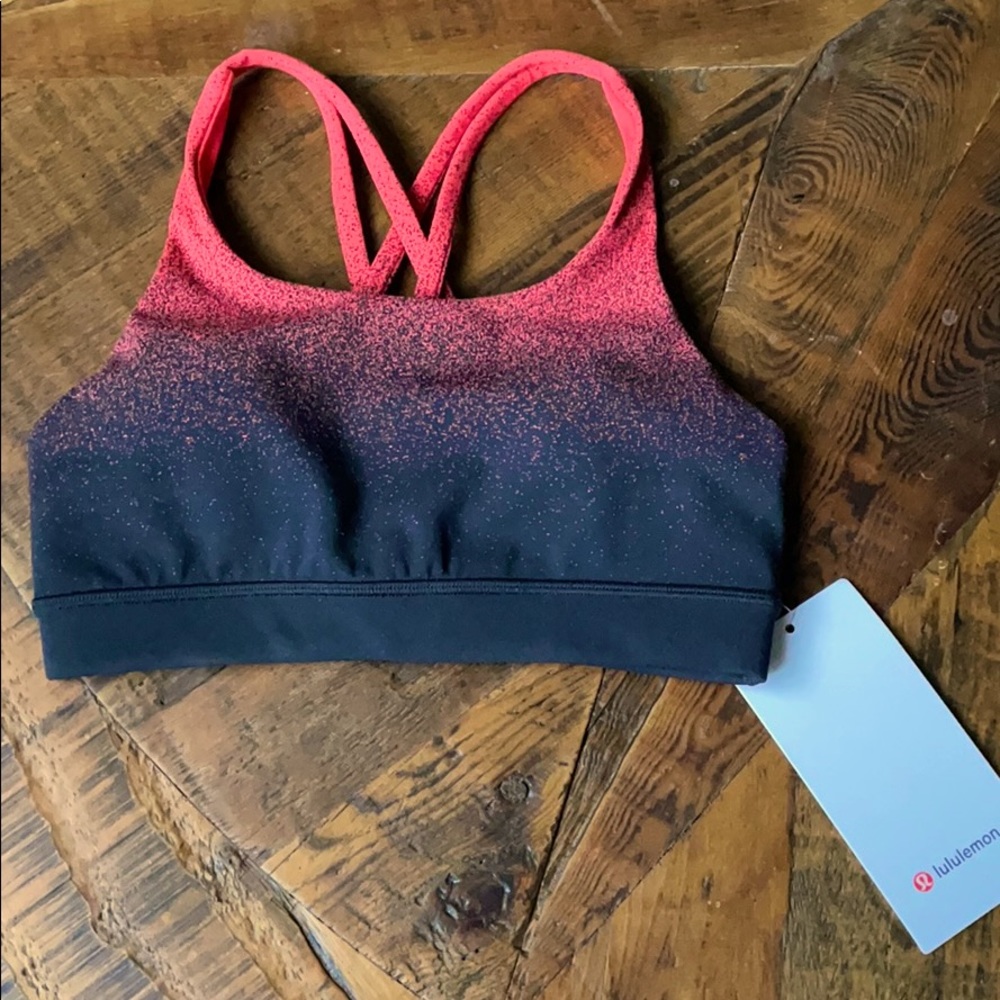 LULULEMON Energy Bra size 4 NWT
